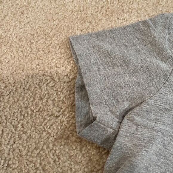 The North Face Gray Short Sleeve Tee - Picture 9 of 9